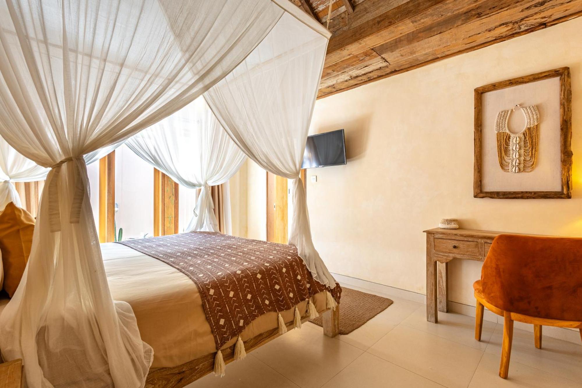 The Pink Joglo, A Cheerful 3Bdr Villa W/Pool And Rice-Field View. Dalung  Exterior photo
